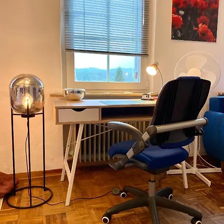 Roggendorf 2, Zentrumnah Und Voll Ausgestattet מכרניך